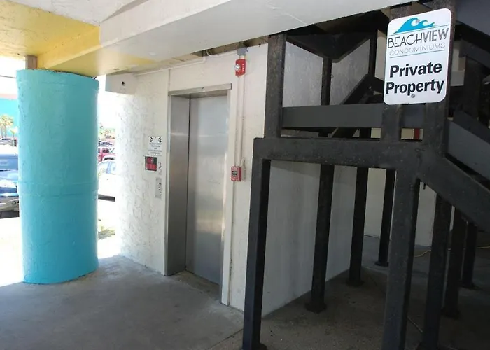 Holiday home Beachview 327